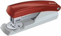 Heftgerät bis 25 Blatt Leitz rot kleines Heftgerät mit integriertem Entklammerer  Heftgerät bis 25 Blatt Leitz rot kleines Heftgerät mit integriertem Entklammerer